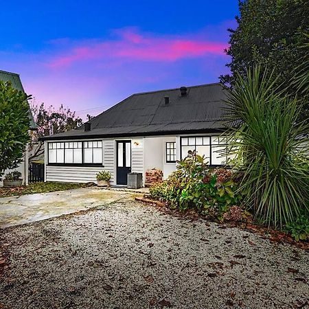 Blackwood Tree Cottage - Heritage Listed Property - Evandale! Exterior foto