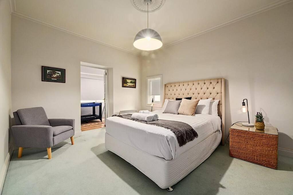 Blackwood Tree Cottage - Heritage Listed Property - Evandale! Exterior foto