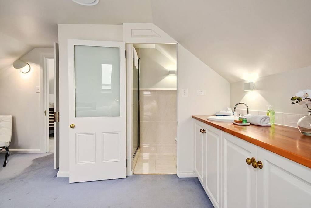 Blackwood Tree Cottage - Heritage Listed Property - Evandale! Exterior foto
