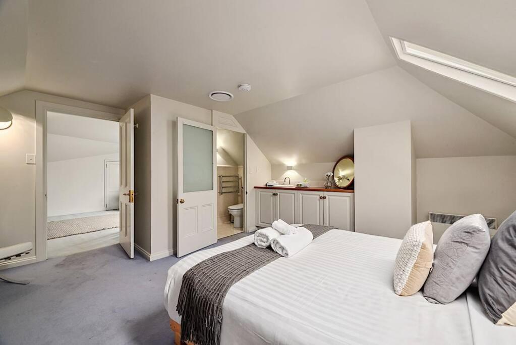 Blackwood Tree Cottage - Heritage Listed Property - Evandale! Exterior foto